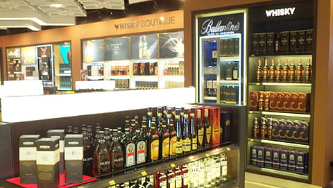 Verify age before serving liquor: Karnataka HC