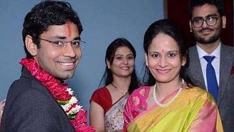 ಆಶಿಶ್ ವಸಿಷ್ಠ-ಸಲೋನಿ ಸಿದಾನ
