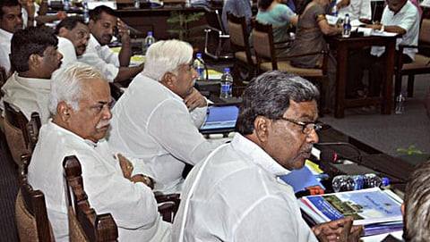 ಸಿಎಂ ಸಿದ್ದರಾಮಯ್ಯ ಮತ್ತು ಸಚಿವರು (ಸಂಗ್ರಹ ಚಿತ್ರ)