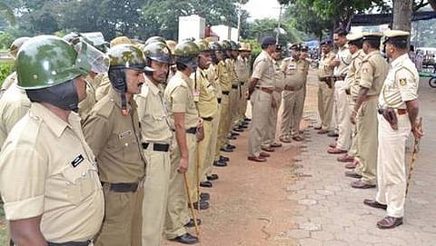 ಪೊಲೀಸ್ ಸಿಬ್ಬಂದಿ ಸಾಮೂಹಿಕ ಪ್ರತಿಭಟನೆಗೆ ನೀರಸ ಪ್ರತಿಕ್ರಿಯೆ