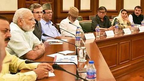 ಜಮ್ಮು-ಕಾಶ್ಮೀರದ ವಿರೋಧ ಪಕ್ಷಗಳ ನಿಯೋಗದೊಂದಿಗೆ ಸಭೆ ನಡೆಸಿ ಕಾಶ್ಮೀರಿ ಪರಿಸ್ಥಿತಿ ಕುರಿತು ಸಮಾಲೋಚನೆ ನಡೆಸಿದ ಪ್ರಧಾನ ಮಂತ್ರಿ