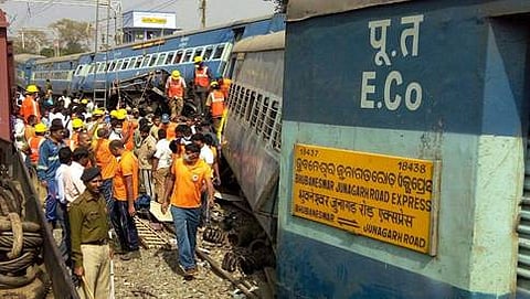 ಹಳಿ ತಪ್ಪಿದ್ದ ಹಿರಾಕುಂಡ್ ಎಕ್ಸ್ ಪ್ರೆಸ್