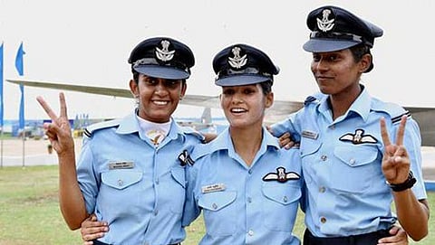 ಭಾವನಾ ಕಾಂತ್, ಅವನಿ ಚತುರ್ವೇದಿ ಮತ್ತು ಮೋಹನ ಸಿಂಗ್