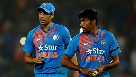 ಜಸ್ ಪ್ರೀತ್ ಬೂಮ್ರಾ, ಆಶಿಶ್ ನೆಹ್ರಾ