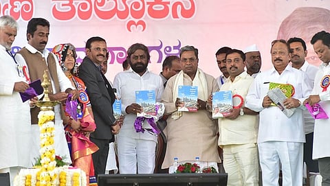 ಬೀದರ್ ನಲ್ಲಿ ನಿನ್ನೆ ಅಭಿವೃದ್ಧಿ ಕಾರ್ಯಗಳಿಗೆ ಚಾಲನೆ ನೀಡಿದ ಮುಖ್ಯಮಂತ್ರಿ ಸಿದ್ದರಾಮಯ್ಯ