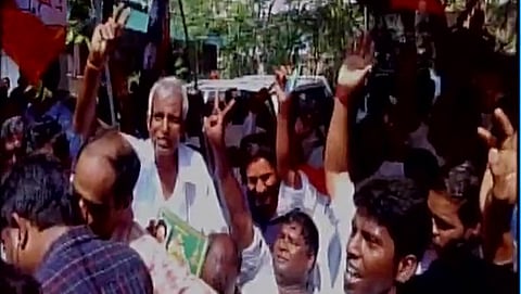 ಕಾರ್ಯಕರ್ತರ ಸಂಭ್ರಮಾಚರಣೆ