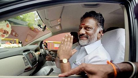 ತಮಿಳುನಾಡು ಹಂಗಾಮಿ ಮುಖ್ಯಮಂತ್ರಿ ಒ.ಪನ್ನೀರ್ ಸೆಲ್ವಂ