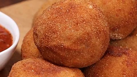 ಆಲೂ ಚಿಕನ್ ಬಾಂಬ್
