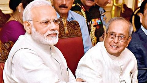 ಪ್ರಧಾನಮಂತ್ರಿ ನರೇಂದ್ರ ಮೋದಿ ಮತ್ತು ರಾಷ್ಟ್ರಪತಿ ಪ್ರಣಬ್ ಮುಖರ್ಜಿ