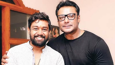 ಭರ್ಜರಿ ಚಿತ್ರದ ವಾಯ್ಸ್ ಓವರ್ ರೆಕಾರ್ಡಿಂಗ್ ವೇಳೆ ದರ್ಶನ್ ಹಾಗೂ ಧ್ರುವಾ