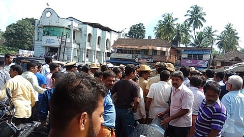 ಭಟ್ಕಳದಲ್ಲಿ ಉದ್ವಿಗ್ನ ವಾತಾವರಣ