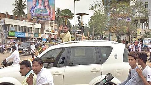 ರೋಡ್ ಶೋ ನಲ್ಲಿ ಪಾಲ್ಗೊಂಡಿರುವ ಅತ್ಯಾಚಾರ ಆರೋಪಿ