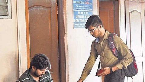 ಬಿಎಂಟಿಸಿ ಬಸ್ ನಿಲ್ದಾಣಗಳ ಶೌಚಾಲಯಗಳಲ್ಲೂ ನಡೆಯುತ್ತಿದೆ ಸುಲಿಗೆ!