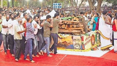 ವಿಕ್ಕಿ ಬರೆದ ಅಂಬರೀಷ್ ಚಿತ್ರಗಳು