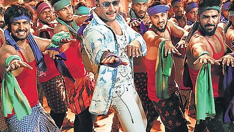 ಯಜಮಾನ ಹಾಡಿನ ಸೆಟ್ ನಲ್ಲಿ ದರ್ಶನ್