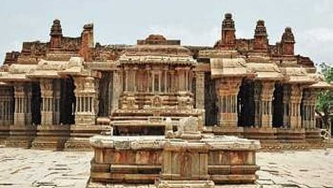 ಹಂಪಿ ದೇವಾಲಯ