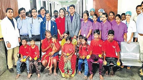 ಆಸ್ಪತ್ರೆಯಿಂದ ಬಿಡುಗಡೆಯಾದ ಮಕ್ಕಳು