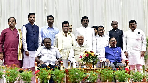 ರಾಜ್ಯಪಾಲರು, ಸಿಎಂ, ಡಿಸಿಎಂ ಜತೆ ನೂತನ ಸಚಿವರು
