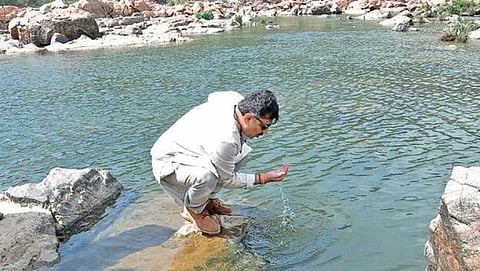 ಮೇಕೆದಾಟು ಯೋಜನೆಯ ಸ್ಥಳಕ್ಕೆ ನಿನ್ನೆಯಷ್ಟೇ ಜಲಸಂಪನ್ಮೂಲ ಸಚಿವ ಡಿ.ಕೆ.ಶಿವಕುಮಾರ್ ಅವರು ಭೇಟಿ ನೀಡಿದರು