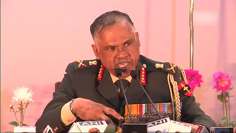 ಭಾರತೀಯ ಸೇನೆಯ ಉತ್ತರ ಭಾಗದ ಮುಖ್ಯಸ್ಥ ಲೆಫ್ಟಿನೆಂಟ್ ಜನರಲ್ ಡಿ ಅನ್ಹು