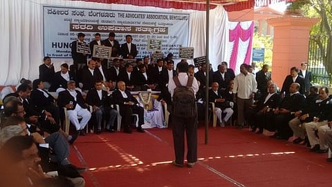ವಕೀಲರ ಪ್ರತಿಭಟನೆ