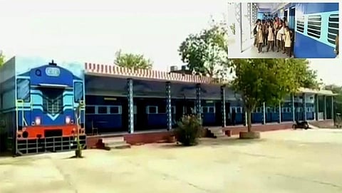 ರೈಲಿನಂತೆ ಕಾಣುತ್ತಿದೆ ರಾಜಸ್ತಾನದ ಈ ಸರ್ಕಾರಿ ಶಾಲೆ