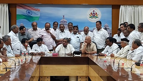 ಬಾದಾಮಿ ಕಾಂಗ್ರೆಸ್ ಮುಖಂಡರೊಂದಿಗೆ ಸಿಎಂ
