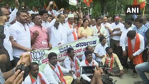 ದಿನೇಶ್ ಗುಂಡೂರಾವ್ ವಿರುದ್ಧ ಬಿಜೆಪಿ ಪ್ರತಿಭಟನೆ