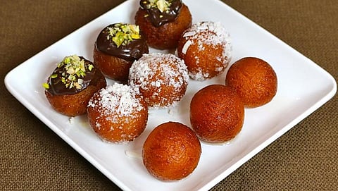 ಡ್ರೈ ಗುಲಾಬ್ ಜಾಮೂನ್