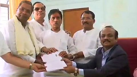 ನಾಮಪತ್ರ ಸಲ್ಲಿಸಿದ ಸಿಎಂ ಸಿದ್ದರಾಮಯ್ಯ