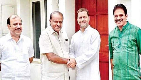 ದೆಹಲಿಯಲ್ಲಿ ಕಾಂಗ್ರೆಸ್ ಅಧ್ಯಕ್ಷ ರಾಹುಲ್ ಗಾಂಧಿಯವರನ್ನು ಭೇಟಿ ಮಾಡಿದ ಮುಖ್ಯಮಂತ್ರಿ ಹೆಚ್ ಡಿ ಕುಮಾರಸ್ವಾಮಿ. ಕಾಂಗ್ರೆಸ್ ಪ್ರಧಾನ ಕಾರ್ಯದರ್ಶಿ ಕೆ ಸಿ ವೇಣುಗೋಪಾಲ್ ಮತ್ತು ಜೆಡಿಎಸ