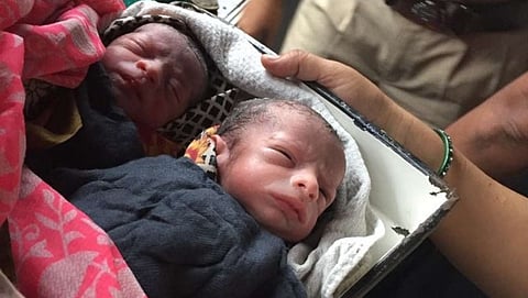 Express delivery: Woman gives birth to twins on train!