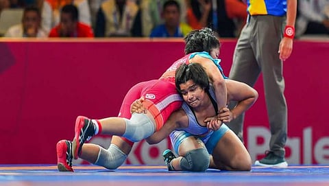 ಏಷ್ಯನ್ ಕ್ರೀಡಾಕೂಟ: ಕುಸ್ತಿಯಲ್ಲಿ ಕಂಚು ಗೆದ್ದ ದಿವ್ಯ!