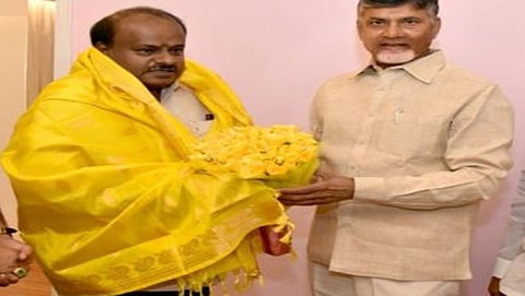 ಮುಖ್ಯಮಂತ್ರಿ ಎಚ್. ಡಿ. ಕುಮಾರಸ್ವಾಮಿ , ಚಂದ್ರಬಾಬು ನಾಯ್ಡು