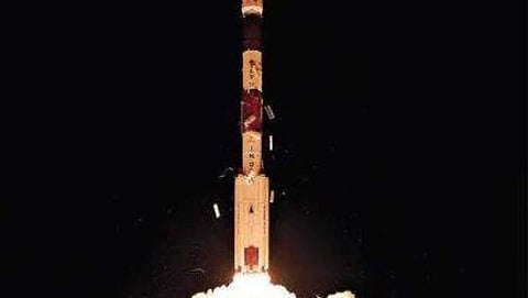 ಸಣ್ಣ ಉಪಗ್ರಹ ಲಾಂಚರ್ಗ್ ಗಳಿಂದ 1,500-2,000 ಕೋಟಿ ಆದಾಯದ ನಿರೀಕ್ಷೆಯಲ್ಲಿ ಇಸ್ರೋ ಆಂಟ್ರಿಕ್ಸ್