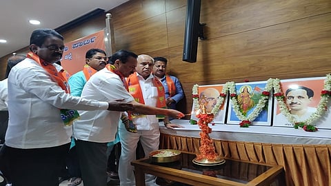 ಸದಾನಂದ ಗೌಡ, ಮತ್ತಿತರರು