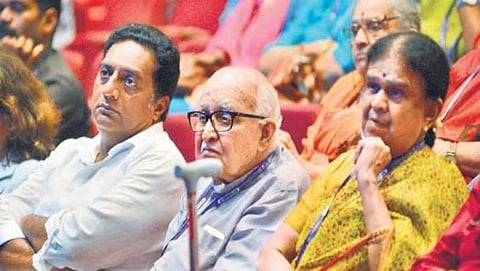 ಡಿಮೆನ್ಷಿಯಾ -2018 ಅಂತಾರಾಷ್ಟ್ರೀಯ  ವಿಚಾರ ಸಂಕಿರಣ ಕಾರ್ಯಕ್ರಮದಲ್ಲಿ  ಪ್ರಕಾಶ್ ರಾಜ್