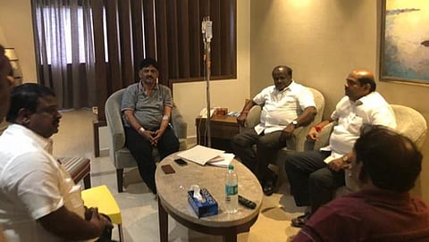 ಡಿ ಕೆ ಶಿವಕುಮಾರ್ - ಎಚ್ ಡಿ ಕುಮಾರಸ್ವಾಮಿ