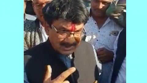 ಮಧ್ಯಪ್ರದೇಶ ರಾಜ್ಯ ಕಾರ್ಮಿಕ ಸಚಿವ ಮಹೇಂದ್ರ ಸಿಂಗ್ ಸಿಸೋಡಿಯಾ