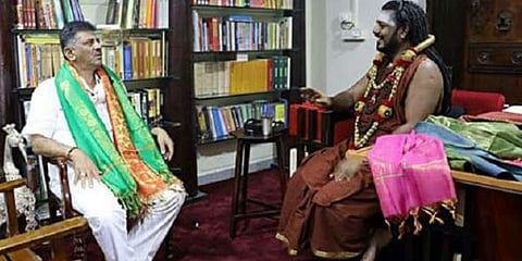 ಡಿ ಕೆ ಶಿವಕುಮಾರ್ - ನಿತ್ಯಾನಂದ
