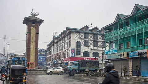 ಶ್ರೀನಗರದ ಲಾಲ್ ಚೌಕ್ ನಲ್ಲಿ ಕಂಡುಬಂದ ದೃಶ್ಯ