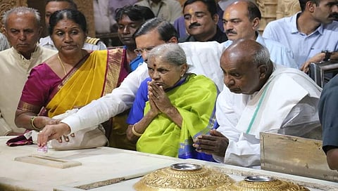 ಎಚ್ ಡಿ ದೇವೇಗೌಡ ಹಾಗೂ ಅವರ ಕುಟುಂಬ ಸದಸ್ಯರು