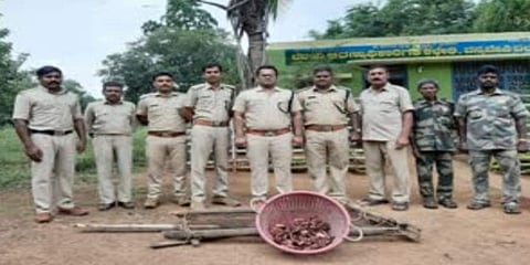 ಕೋಳಿಪಾಳ್ಯ ಮನೆಯೊಂದರಲ್ಲಿ ಜಿಂಕೆ ಮಾಂಸ ಸಂಗ್ರಹ: ಪರಿಶೀಲನೆ ವೇಳೆ ದಂಪತಿ ಪರಾರಿ!