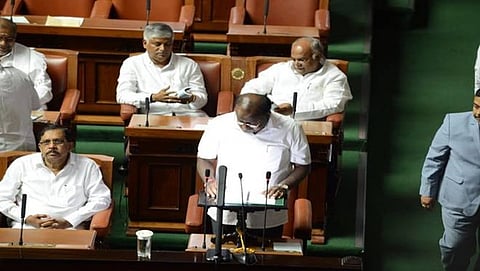 ಬಜೆಟ್ ಮಂಡಿಸಿದ ಸಿಎಂ ಕುಮಾರಸ್ವಾಮಿ