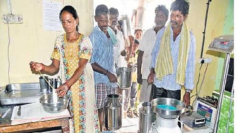 ಗ್ರಾಮಸ್ಥರು