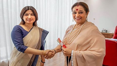 ಡಿಂಪಲ್ ಯಾದವ್ , ಪೂನಂ  ಸಿನ್ಹಾ