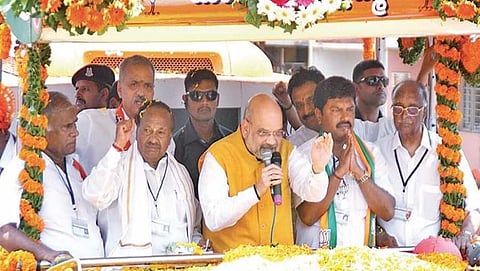 ಭದ್ರಾವತಿಯಲ್ಲಿ ಅಮಿತ್ ಶಾ ರೊಡ್ ಶೊ, ಬಿವೈ ರಾಘವೇಂದ್ರ ಪರ ಮತಯಾಚನೆ