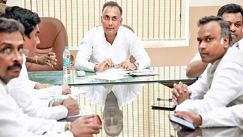 ಸಭೆಯನ್ನುದ್ದೇಶಿಸಿ ಮಾತನಾಡಿದ ಕೆಪಿಸಿಸಿ ಅಧ್ಯಕ್ಷ ದಿನೇಶ್ ಗುಂಡೂರಾವ್