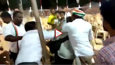 ಛಾಯಾಗ್ರಾಹಕನ ಮೇಲೆ ಕಾಂಗ್ರೆಸ್ ಕಾರ್ಯಕರ್ತರ ಹಲ್ಲೆ