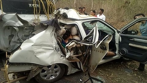 ಅಪಘಾತಕ್ಕೀಡಾದ ಕಾರು